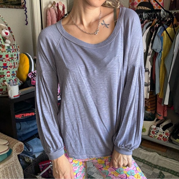 Splendid Light Gray Sweatshirt - Picture 1 of 5